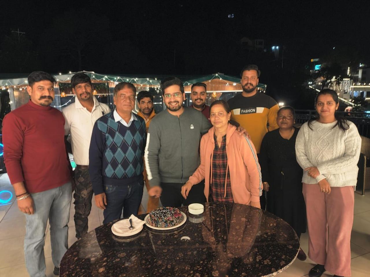 Luxe Resorts - Centrally Heated Air Conditioned Hotel In The Heart Of Kasauli Εξωτερικό φωτογραφία